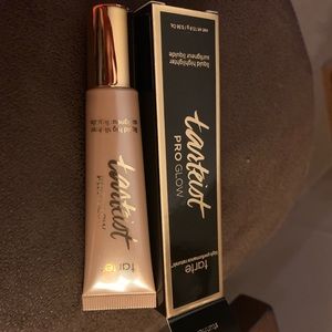 Tartist tarte pro glow stunner liquid highlighter